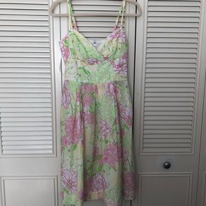VGUC Lilly Pulitzer WHITE LABEL size 6